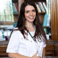 Dr. Larisa  Geafer 