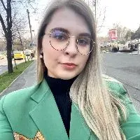 Dr. Andreea Neștian