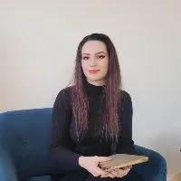Dr. Andreea Plop