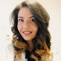 Dr. Laura Cristina Layis