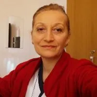 Dr. Nicoleta Carastoian