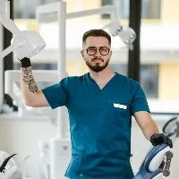 Dr. Eduard Jianu