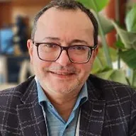Dr. Marcel Agachi