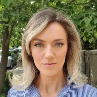 Dr. Iustina Istrate