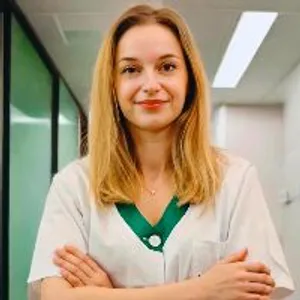 Fotografia de profil a Dr. Claudia Irina Puscasu