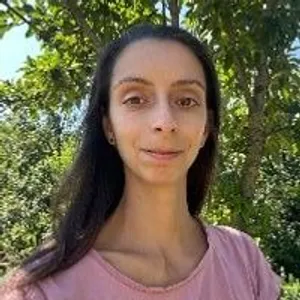 Fotografia de profil a Dr. Alexandra Catalina Pintea