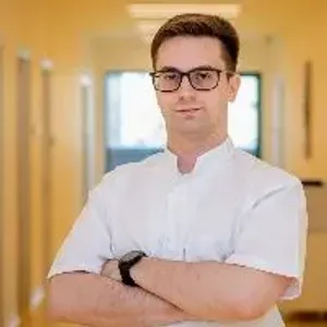 Fotografia de profil a Dr. Cristian-Alexandru-Orest Poverlovici
