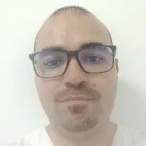 Fotografia de profil a Dr. Stefan Antighin