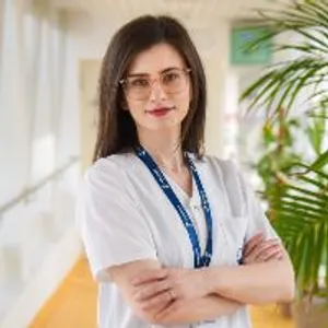 Fotografia de profil a Dr. Ioana Otobîc