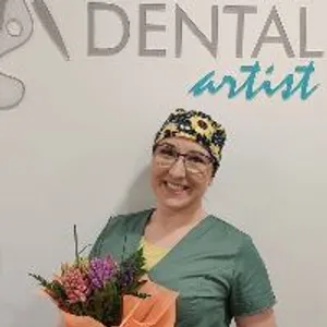 Fotografia de profil a Dr. Larisa Cazacu