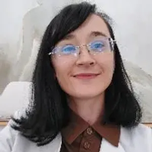 Fotografia de profil a Dr. Luiza Maria Răuță