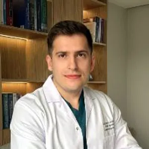 Fotografia de profil a Dr. Sebastian Ciurescu