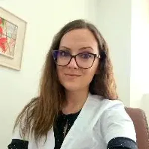 Fotografia de profil a Dr. Alina-Emanuela Costea