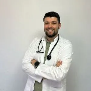 Fotografia de profil a Dr. Remus-Leonard Bobarnac