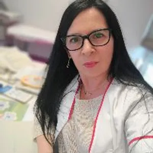 Fotografia de profil a Dr. Andrea Stupeczky