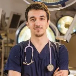 Fotografia de profil a Dr. Marian-Bogdan Andrei