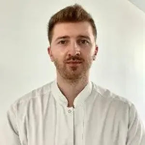 Fotografia de profil a Dr. Ovidiu-Catalin Nechita