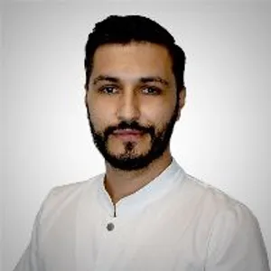 Fotografia de profil a Dr. Cristian Tieranu