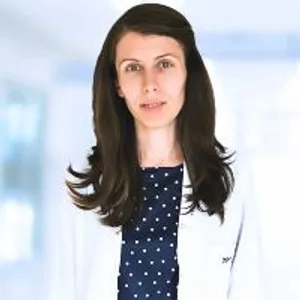 Fotografia de profil a Dr. Lacramioara-Eliza Chiperi