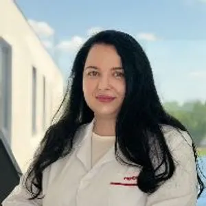Fotografia de profil a Dr. Daniela Adriana Drăghici