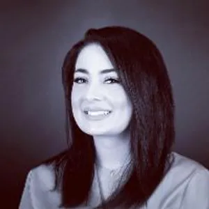 Fotografia de profil a Dr. Teona Burda