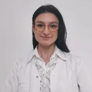 Fotografia de profil a Dr. Diana Mihaela Neamțu