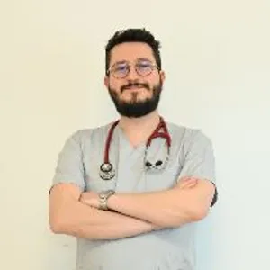 Fotografia de profil a Dr. Petrut Ciprian Hanganu