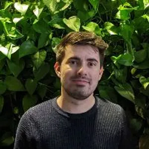 Fotografia de profil a Dr. Daniel Cătălin Aionesei