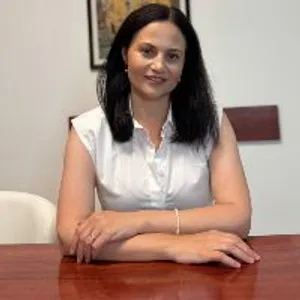Fotografia de profil a Dr. Andra Jipa