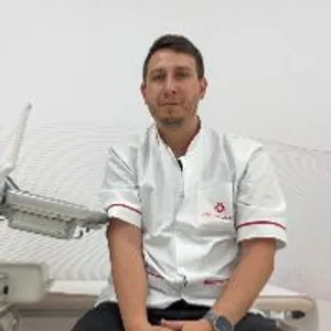 Fotografia de profil a Dr. Cosmin Ioan Lepadat