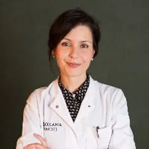 Fotografia de profil a Dr. Roxana Manoiu