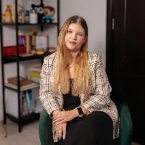 Fotografia de profil a Psih. Andreea Mutu-Necula