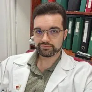 Fotografia de profil a Dr. Mihai-Alin Moldovan