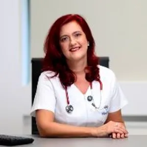 Fotografia de profil a Dr. Miruna Cristina Georgescu
