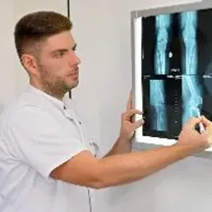 Fotografia de profil a Dr. Claudiu Vîrban
