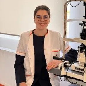 Fotografia de profil a Dr. Daniela Adriana Iliescu