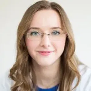 Fotografia de profil a Dr. Delia Irina Cocoș