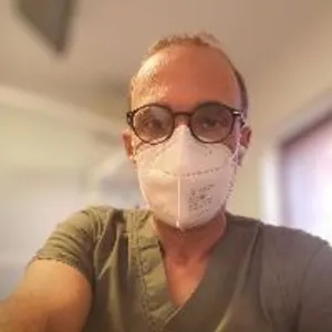 Fotografia de profil a Dr. Angelo Barbu