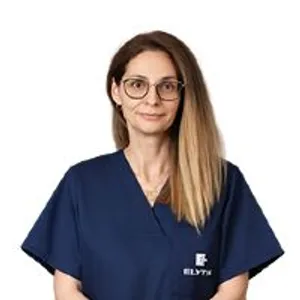 Fotografia de profil a Dr. Anamaria Enachescu