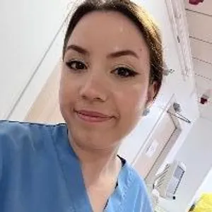 Fotografia de profil a Dr. Diana Farcaș
