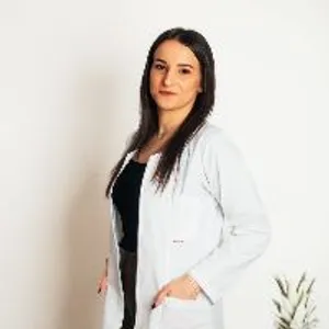 Fotografia de profil a Dr. Alexia Gligor