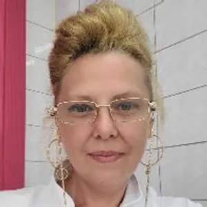Fotografia de profil a Dr. Daniela Lipa