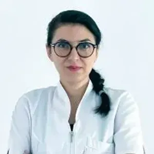 Fotografia de profil a Dr. Carmen-Bianca Petre-Mandache