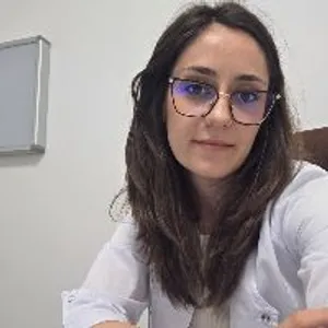 Fotografia de profil a Dr. Adriana Gurgui
