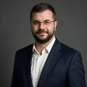 Fotografia de profil a Dr. Ovidiu-Georgian Ungureanu