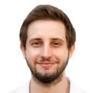 Fotografia de profil a Dr. Andrei Căpraru