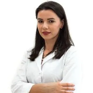 Fotografia de profil a Dr. Raluca Bancsik