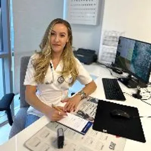 Fotografia de profil a Dr. Roxana Enache