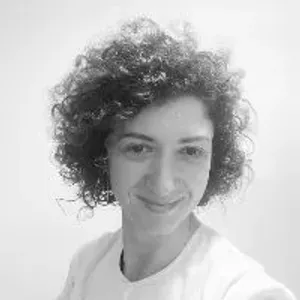 Fotografia de profil a Dr. Oana Olaru