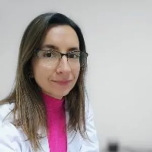 Fotografia de profil a Dr. Denisa Chira